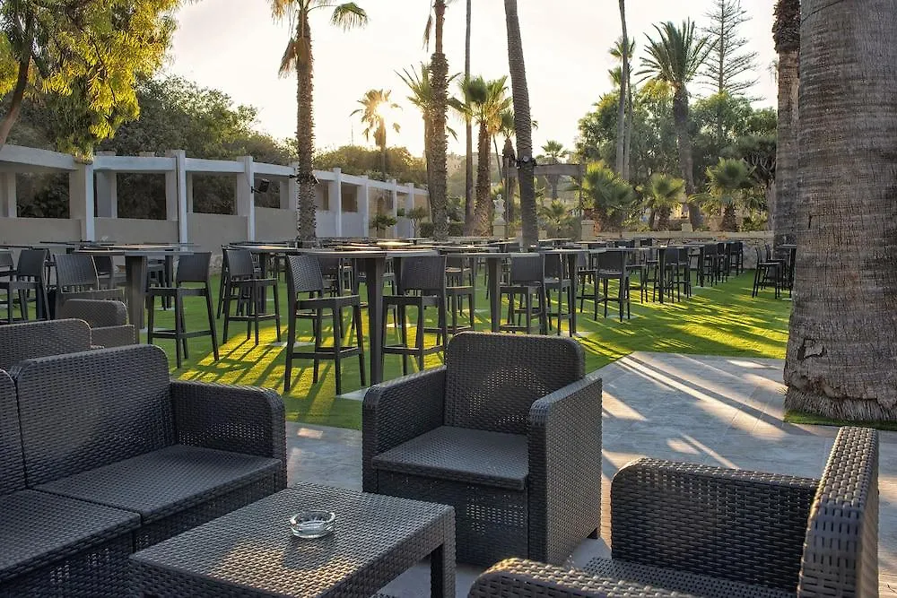 Beach Garden Hotel San Ġiljan